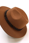 CLASSIC FEDORA HAT WITH TORTOISE CHAIN