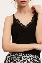 Sleeveless Top With Cross Back