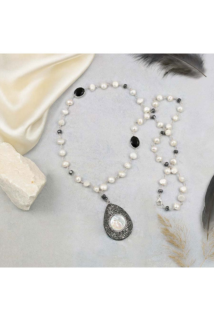 Pearl & Rhinestone Pendant Necklace