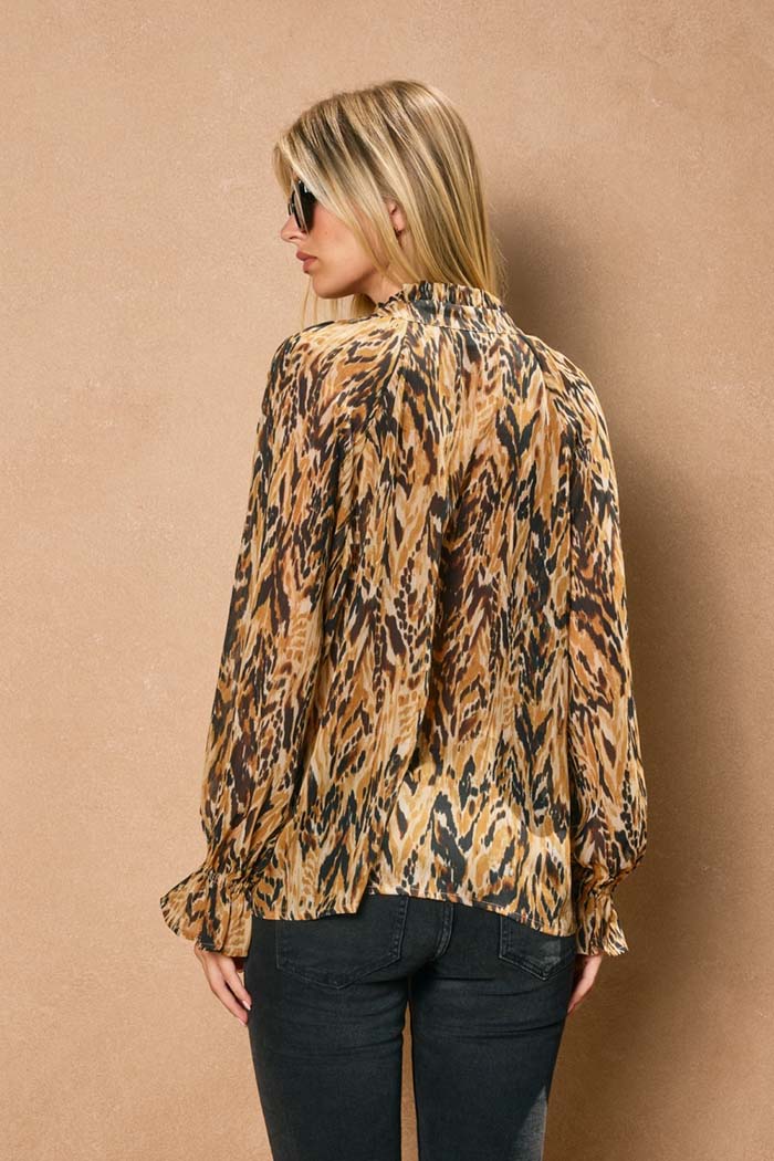 Deep Sleep Collar Blouse