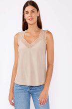 Scallop Lace Trim V-Neck Tank