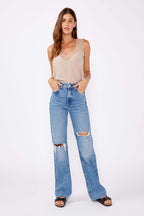 Scallop Lace Trim V-Neck Tank