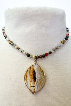 Agate Pendant Beaded Necklace