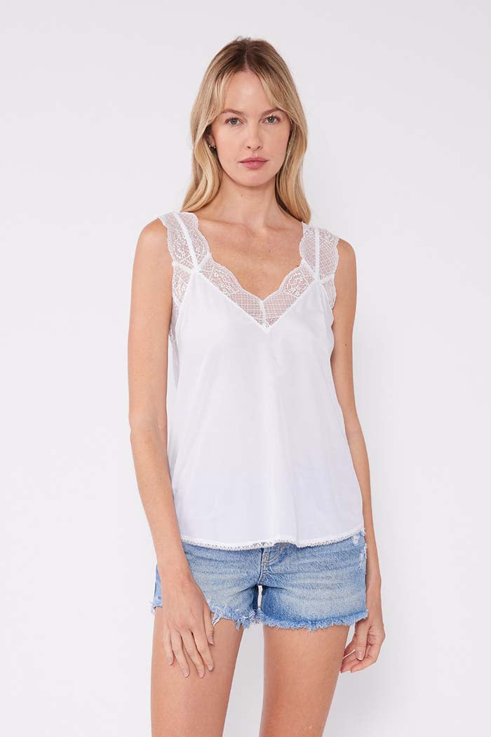 Scallop Lace V-Neck Tank