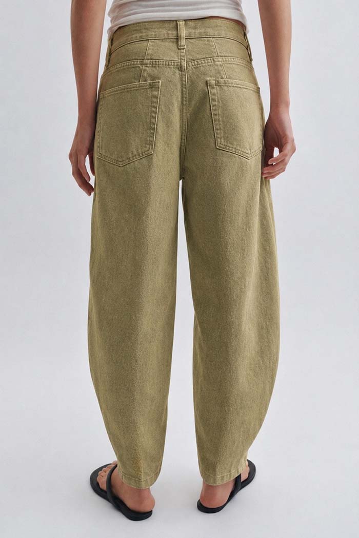 High-Rise Wide Leg Jeans
