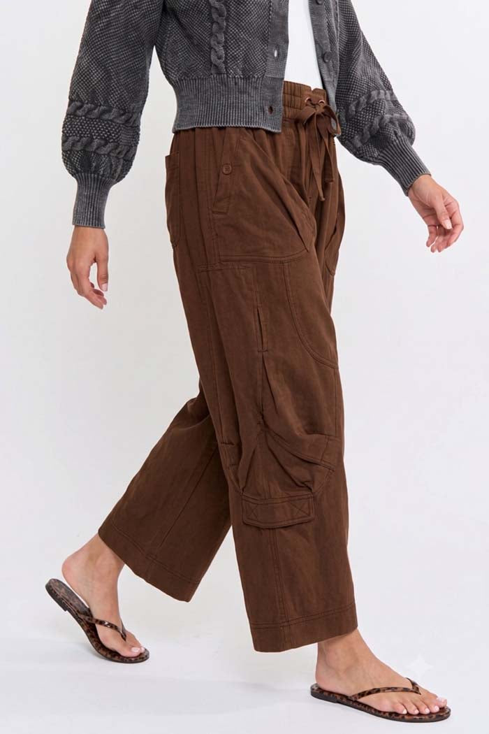 Wide-Leg Cargo Pants with Utility Pockets