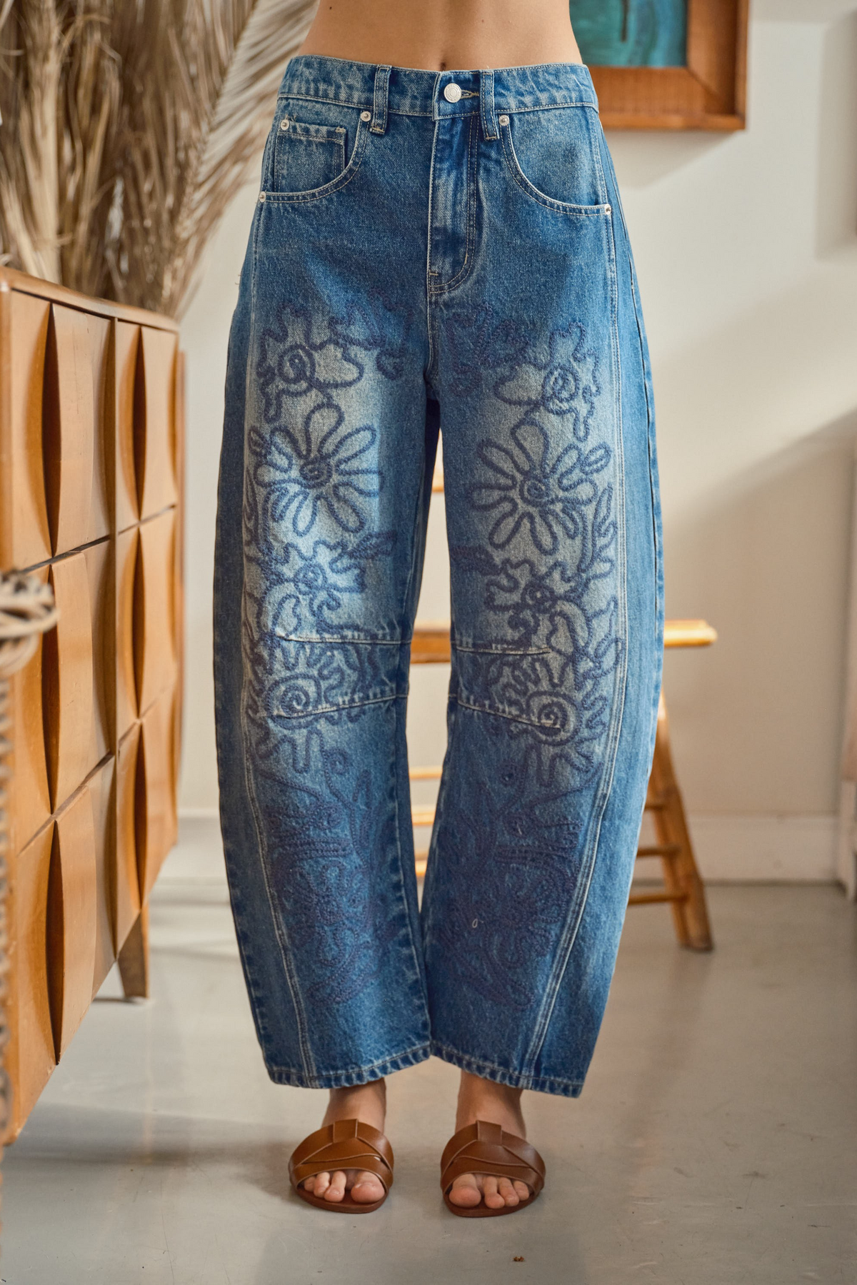 Floral Embroidered Barrel Pants