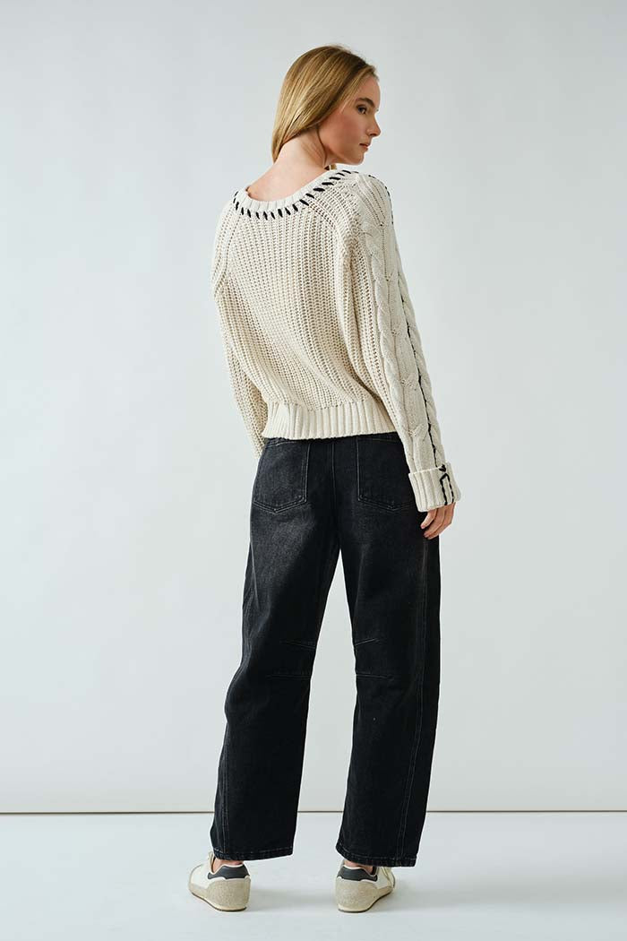 Floral Embroidered Barrel Pants