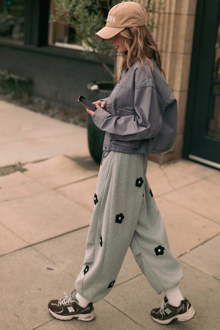 Flower Patched Balloon Sweatpants